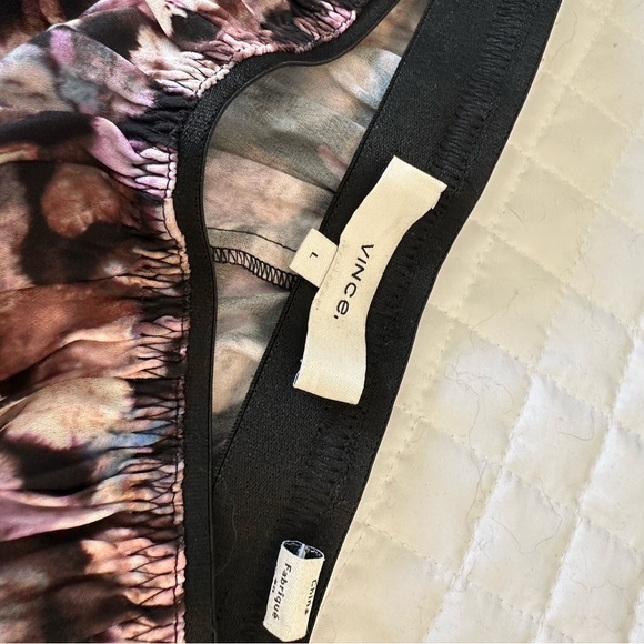 Vince multicolor, pleated cropped pants, size large - Picture 7 of 14